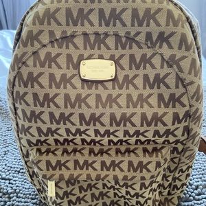 Michaels Kors LG backpack